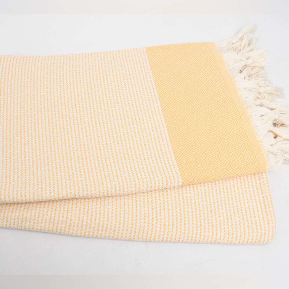 BRAND NEW beach house towels TURKISH Oversized butter yellow/cream Beach Towel